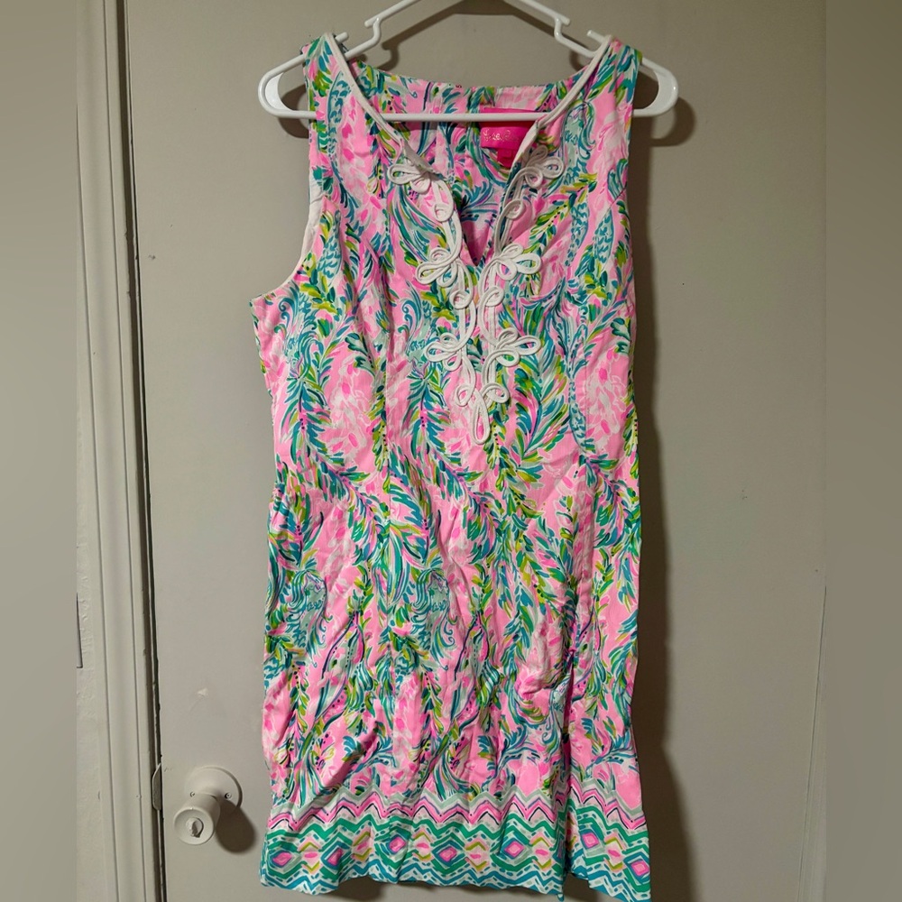 Vibrant Lily Pulitzer Sleeveless colorful patterned dress